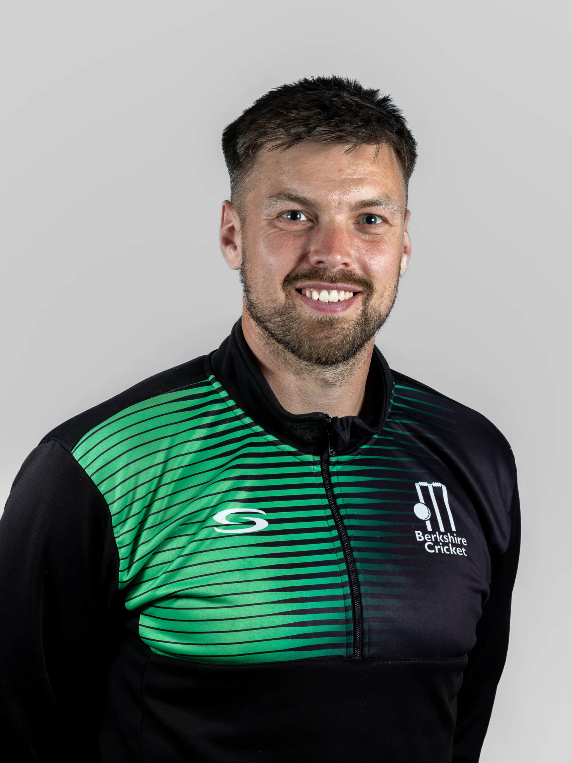 https://berkshirecricket.org/wp-content/uploads/2025/04/Berkshire_Cricket_Chris_Baker_1-scaled.jpg